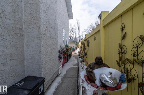 11539 40 Avenue, Edmonton, AB - Outdoor