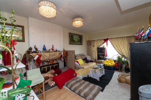 11539 40 Avenue, Edmonton, AB - Indoor