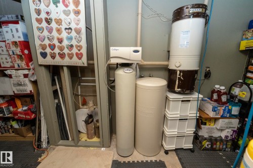 11539 40 Avenue, Edmonton, AB - Indoor Photo Showing Basement