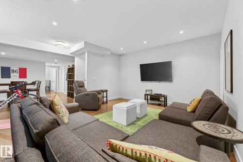 10283 89 Street, Edmonton, AB - Indoor Photo Showing Living Room