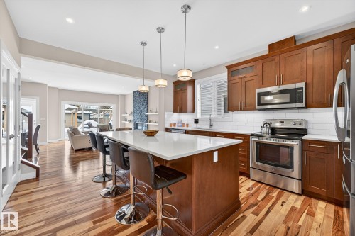 10283 89 Street, Edmonton, AB - Indoor Photo Showing Kitchen With Upgraded Kitchen