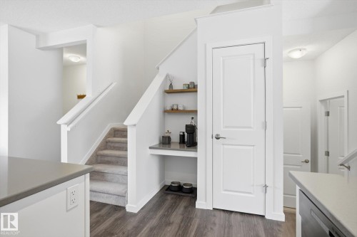 347 Desrochers Boulevard, Edmonton, AB - Indoor Photo Showing Other Room