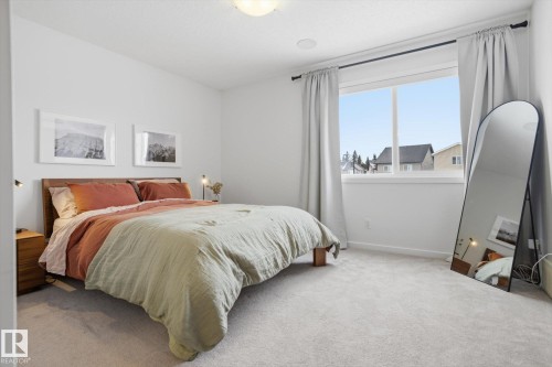 347 Desrochers Boulevard, Edmonton, AB - Indoor Photo Showing Bedroom