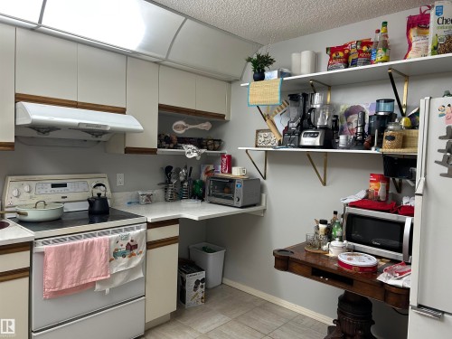 202 18020 95 Avenue, Edmonton, AB - Indoor