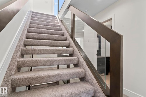 14041 101A Avenue, Edmonton, AB - Indoor Photo Showing Other Room