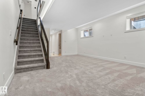 14041 101A Avenue, Edmonton, AB - Indoor Photo Showing Other Room