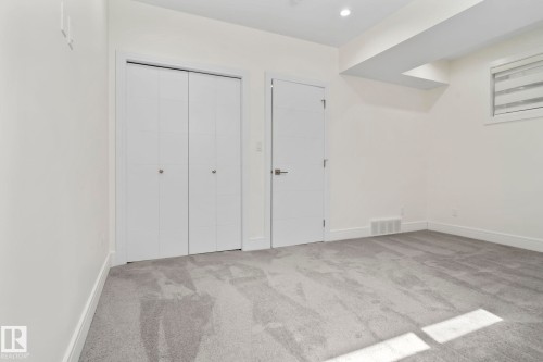14041 101A Avenue, Edmonton, AB - Indoor Photo Showing Other Room