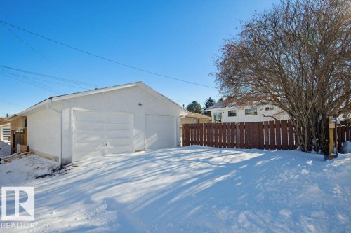 View of detached garage - 7016 92A Avenue, Edmonton, AB - Outdoor