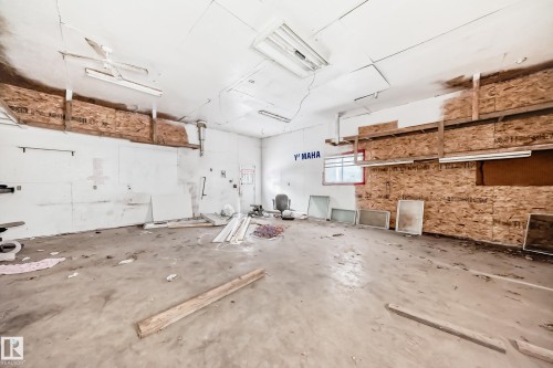 View of misc room - 13904 135 Avenue, Edmonton, AB - Indoor Photo Showing Garage