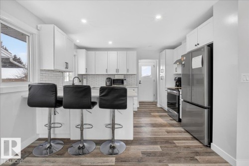 13420 102 Street, Edmonton, AB - Indoor Photo Showing Kitchen