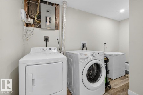 13420 102 Street, Edmonton, AB - Indoor Photo Showing Laundry Room