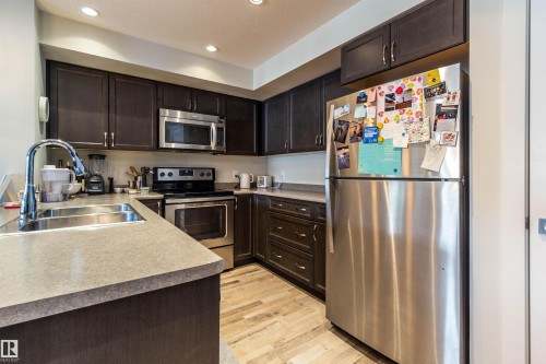 109 5029 Edgemont Boulevard, Edmonton, AB - Indoor Photo Showing Kitchen With Double Sink With Upgraded Kitchen