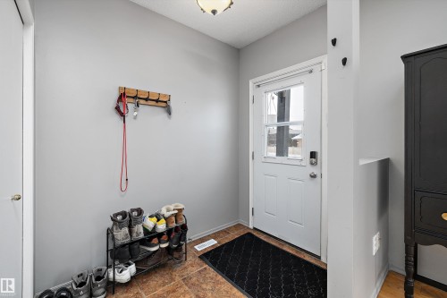 8007 160 Avenue, Edmonton, AB - Indoor Photo Showing Other Room