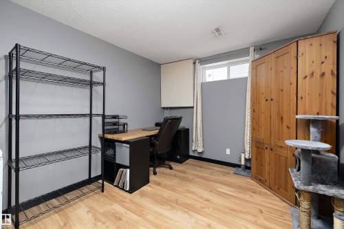 8007 160 Avenue, Edmonton, AB - Indoor Photo Showing Office