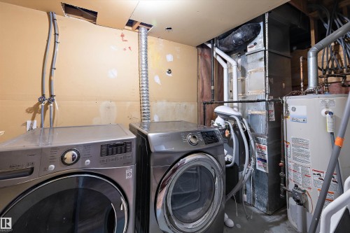 8007 160 Avenue, Edmonton, AB - Indoor Photo Showing Laundry Room