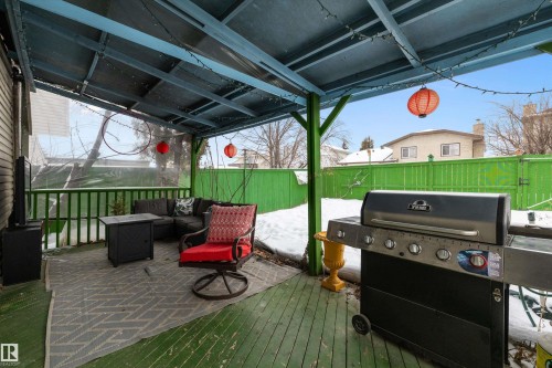 8007 160 Avenue, Edmonton, AB - 