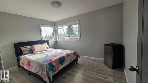 13538 127 Street, Edmonton, AB - Indoor Photo Showing Bedroom