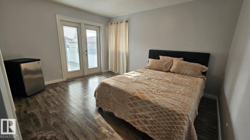 13538 127 Street, Edmonton, AB - Indoor Photo Showing Bedroom