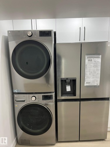 13538 127 Street, Edmonton, AB - Indoor Photo Showing Laundry Room