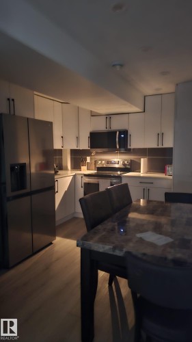 13538 127 Street, Edmonton, AB - Indoor Photo Showing Kitchen