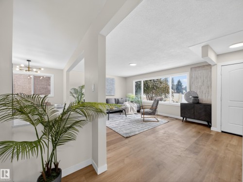 4841 114 Avenue, Edmonton, AB - Indoor