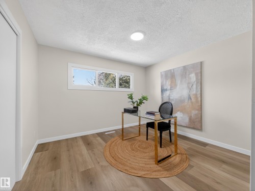 4841 114 Avenue, Edmonton, AB - Indoor Photo Showing Other Room
