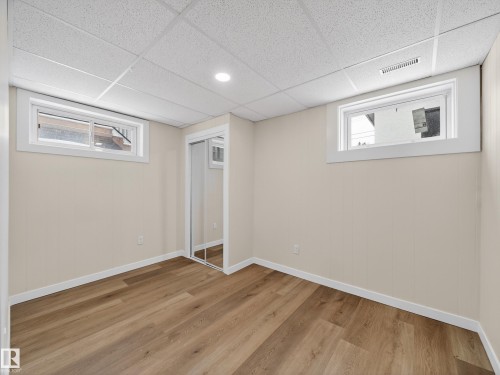 4841 114 Avenue, Edmonton, AB - Indoor Photo Showing Other Room
