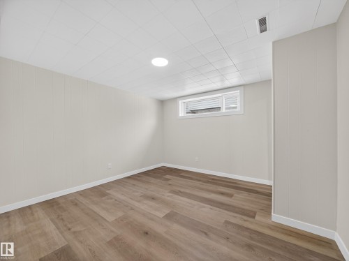 4841 114 Avenue, Edmonton, AB - Indoor Photo Showing Other Room