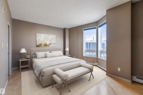 901 10504 99 Avenue, Edmonton, AB - Indoor Photo Showing Bedroom