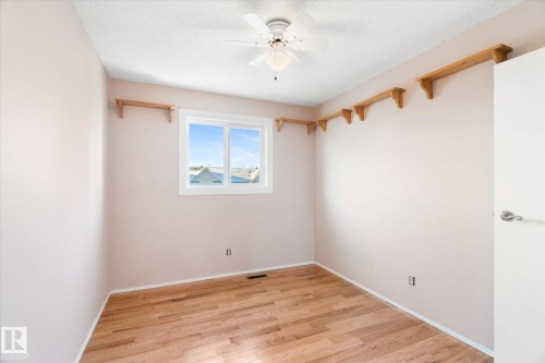 113 5 Aberdeen Way, Stony Plain, AB - Indoor Photo Showing Other Room