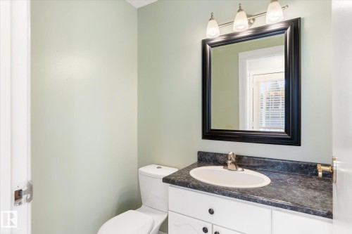 113 5 Aberdeen Way, Stony Plain, AB - Indoor Photo Showing Bathroom