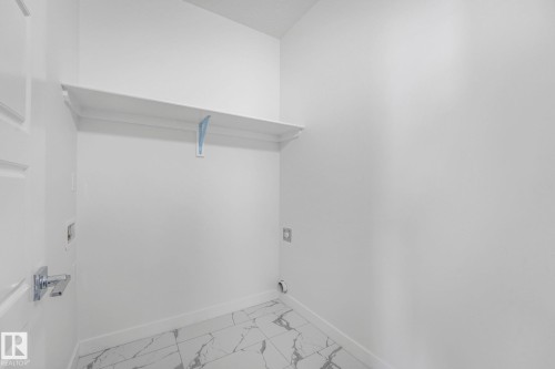 922 15 Avenue, Edmonton, AB - Indoor