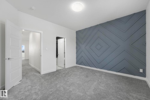 922 15 Avenue, Edmonton, AB - Indoor Photo Showing Other Room