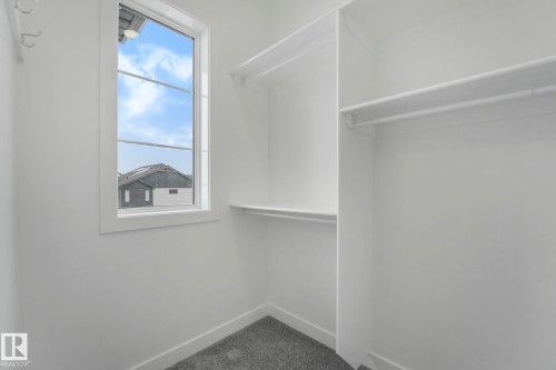 922 15 Avenue, Edmonton, AB - Indoor