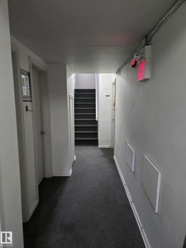 6422 132 Avenue, Edmonton, AB - Indoor Photo Showing Other Room