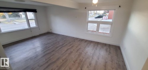 6422 132 Avenue, Edmonton, AB - Indoor Photo Showing Other Room