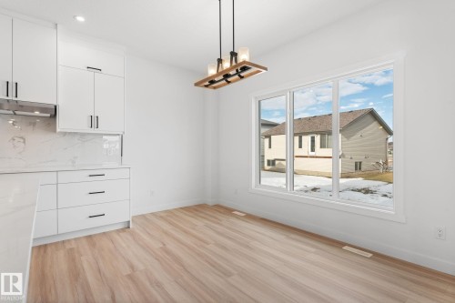 5252 47 Avenue, Calmar, AB - Indoor