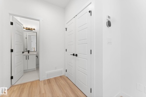 5252 47 Avenue, Calmar, AB - Indoor Photo Showing Other Room