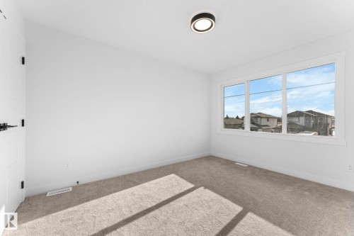 5252 47 Avenue, Calmar, AB - Indoor Photo Showing Other Room