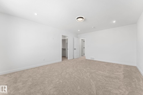 5252 47 Avenue, Calmar, AB - Indoor Photo Showing Other Room