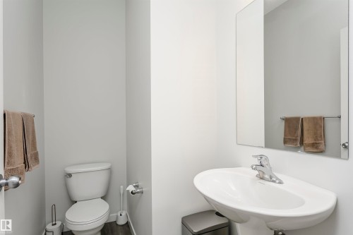 1640 Erker Way, Edmonton, AB - Indoor Photo Showing Bathroom