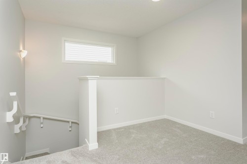 1640 Erker Way, Edmonton, AB - Indoor Photo Showing Other Room