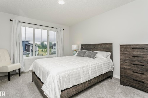 1640 Erker Way, Edmonton, AB - Indoor Photo Showing Bedroom