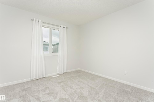 1640 Erker Way, Edmonton, AB - Indoor Photo Showing Other Room