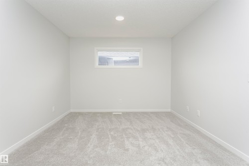 1640 Erker Way, Edmonton, AB - Indoor Photo Showing Other Room