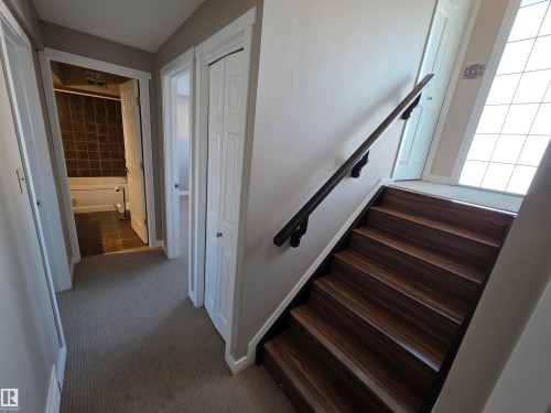 3 Walnut Street, Spruce Grove, AB - Indoor Photo Showing Other Room