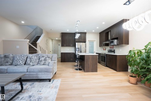 1459 Cherniak Way, Edmonton, AB - Indoor