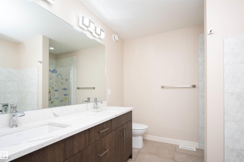 1459 Cherniak Way, Edmonton, AB - Indoor Photo Showing Bathroom