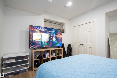 1459 Cherniak Way, Edmonton, AB - Indoor Photo Showing Bedroom