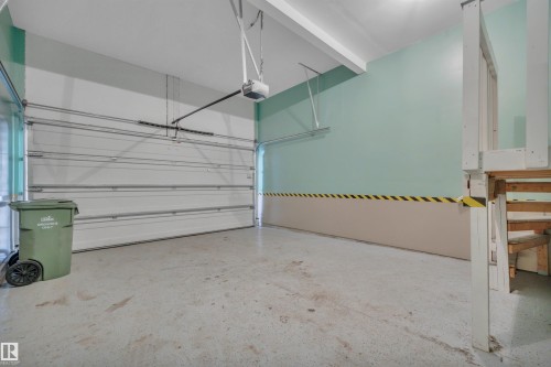 415 Simmonds Way, Leduc, AB - Indoor Photo Showing Garage